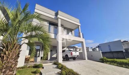Casa no Condomínio Caledônia