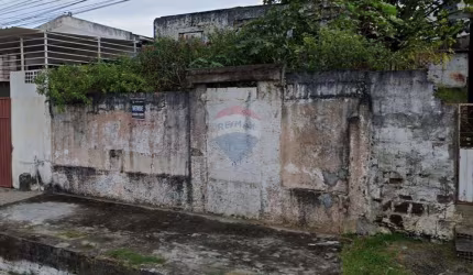 Casa em Jaguaribe 'Precisando de Reconstrução Total' (Preço Reduzido!)