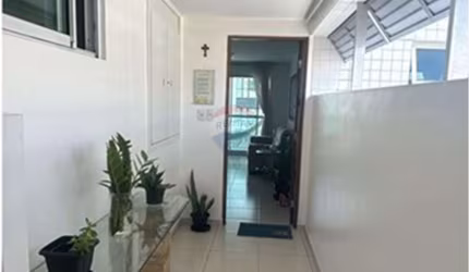 Apartamento grande e mobiliado em Tambaú