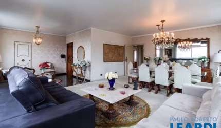 APARTAMENTO - CAMBUCI - SP