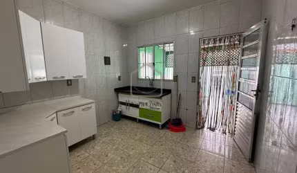 Casa para Venda em Suzano, Parque Maria Helena, 2 dormitórios, 2 banheiros, 1 vaga