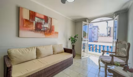 Apartamento - Padrão, para Venda em Ubatuba/SP
