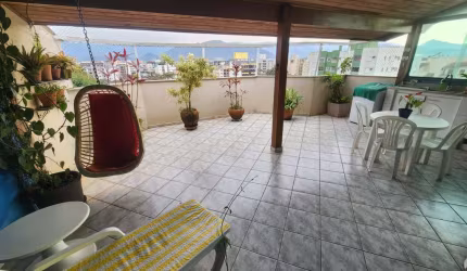 Apartamento - Cobertura, para Venda em Ubatuba/SP