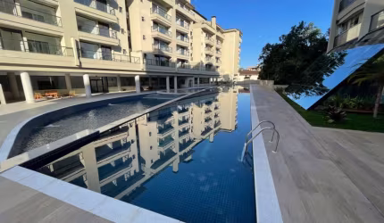 Apartamento - Padrão, para Venda em Ubatuba/SP