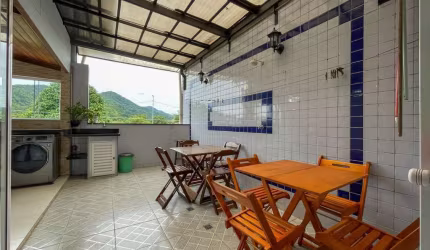 Apartamento - Duplex, para Temporada em Ubatuba/SP