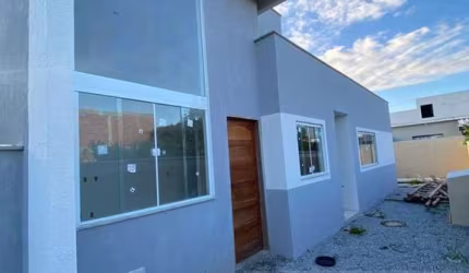 Casa para Venda em Rio das Ostras, Verdes Mares, 2 dormitórios, 1 suíte, 2 banheiros, 1 vaga