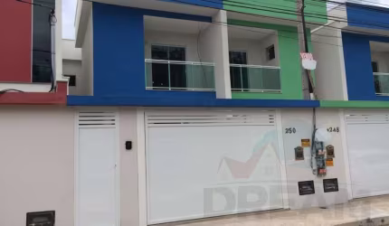 Casa para Venda em Macaé, Granja dos Cavaleiros, 3 dormitórios, 1 suíte, 2 banheiros, 2 vagas