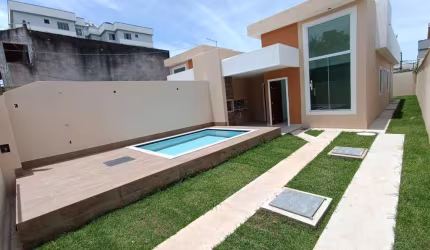 Casa para Venda em Rio das Ostras, Village Rio das Ostras, 3 dormitórios, 1 suíte, 2 banheiros, 1 vaga