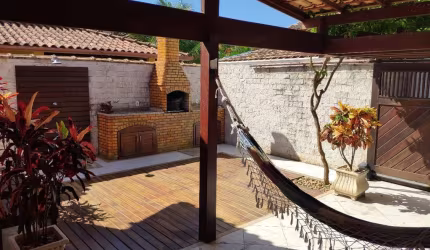 Casa para Venda em Rio das Ostras, Atlântica, 2 dormitórios, 1 suíte, 2 banheiros, 1 vaga