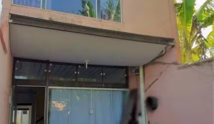 Casa para Venda em Macaé, Lagoa, 2 dormitórios, 2 suítes, 3 banheiros, 1 vaga