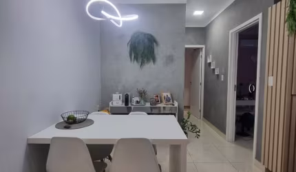 Apartamento térreo com quintal cond. Parque das Arvores