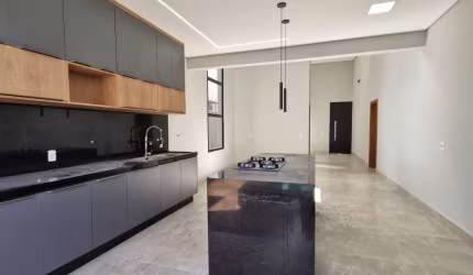 Linda casa térrea com 3 suites completas em armários