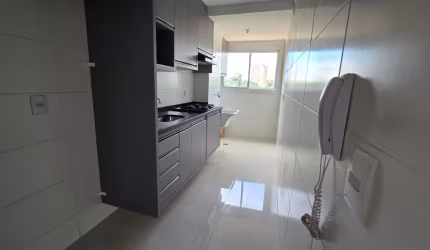 Lindo apartamento reformado Ed. Barão do Bananal
