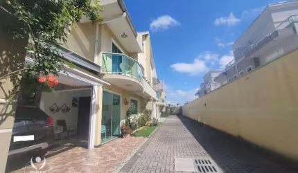 ESTUDA PERMUTA ATÉ 600 MIL - sobrado com elevador, 142 m², 3 quartos (1 suíte), 2 vagas por R$ 795.000,00 - Hauer - Curitiba/PR