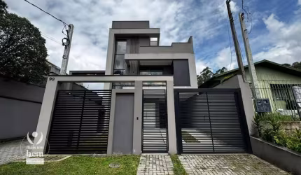 Sobrado Triplex com 160 m², contém terraço com hidromassagem, 3 quartos sendo 1 suíte, à venda por R$ 1.290.000 - São Lourenço - Curitiba/PR