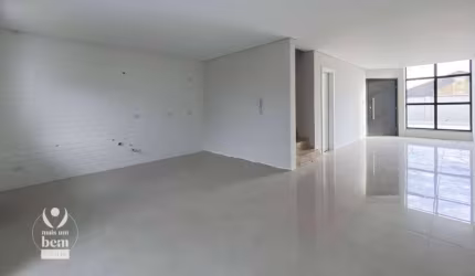 Sobrado 150 m² com TERRENO E TERRAÇO, 4 QUARTOS 2 SUÍTES à venda por R$ 790.000 - Bairro Alto - Curitiba/PR