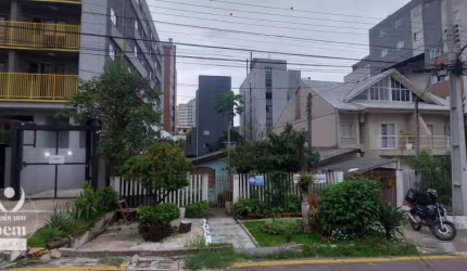 Terreno ZR4.1 à venda por R$ 849.900 - Novo Mundo - Curitiba/PR