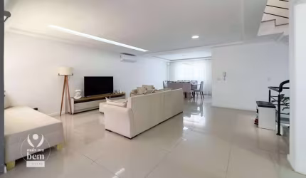 Sobrado com 316 m² - 5 Quartos - 4 Suítes, 1 Lareira, 1 Churrasqueira – 4 vagas, à venda por R$ 1.737.000 - Campo Comprido - Curitiba/PR