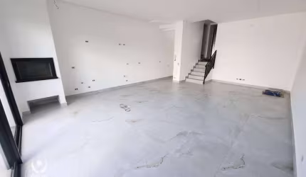 Sobrado com 190 m², 3 quartos, 3 Suites, Churrasqueira, com Quintal à venda por R$ 1.430.000 - Campo Comprido - Curitiba/PR