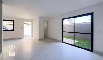 Sobrado com 3 quartos, 1 Suíte, 150 m², à venda por R$ 865.000