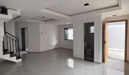 Sobrado 105 m² com 3 quartos sendo uma suíte à venda por R$ 569.000 - Xaxim - Curitiba/PR