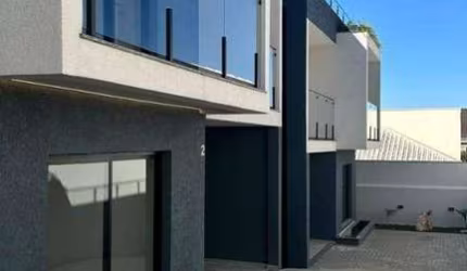 Sobrado 191 m² com 3 quartos (1 suíte) à venda por R$ 749.600 - Santa Felicidade - Curitiba/PR