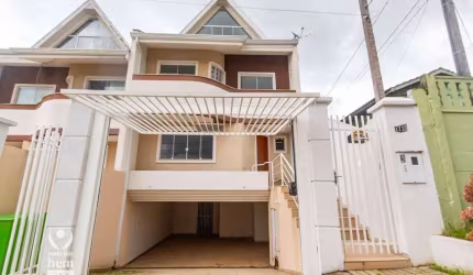 Sobrado com 4 Quartos, 1 Suite, 3 Vagas, com Lareira e Churrasqueira à venda, 207 m² por R$ 999.000 - Bom Retiro - Curitiba/PR