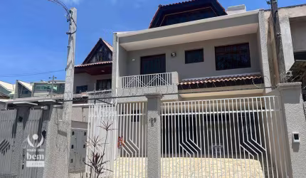 Sobrado com 5 quartos à venda, 254 m² por R$ 961.000 - Atuba - Curitiba/PR