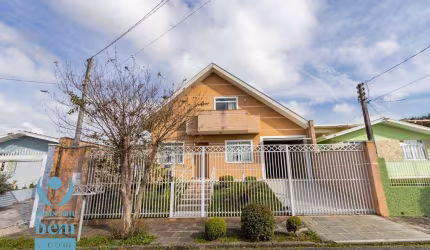 Casa com 3 quartos à venda, 183 m² por R$ 990.000 - Tarumã - Curitiba/PR