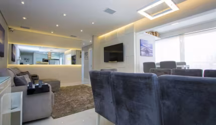 Apartamento 80 m² 3 Dormitórios sendo 1 Suite e 2 Vagas de Garagens.