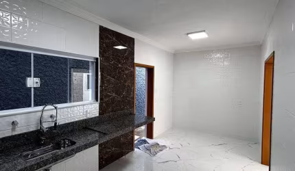 Casa Maravilhosa com 260 m² 3 Dormitorios e 3 vagas de Garagens Permuta