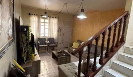 Sobrado  Otima Localizaçao com 150 m² 2 Dormitorios e 2 Vagas de Garagens