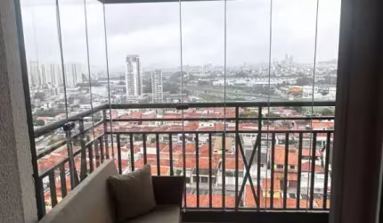 Apartamento 70 m²  3 Dormitorios sendo 1 Suite e 2 Vagas de Garagens