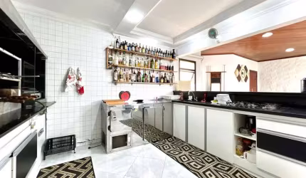 Apartamento Cobertura com 374 m² 3 Dormitorios sendo 3 Suítes