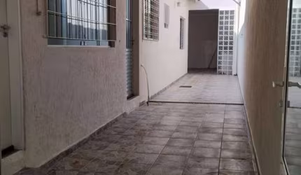 Casa com 153 m²  3 Dormitorios e 2 Vagas Estuda  Permuta Menor Valor