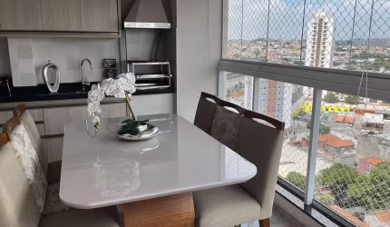 Apartamento com 93 m² 2 Dormitorios sendo 2 Suites 4 Vagas de Garagens