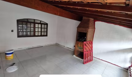 Casa com Salao 280 m² 2 Domritorios sendo 1 Suite 10 Vagas de Garagens