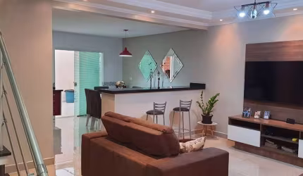 Sobrado com 199 m² 3 Dormitórios sendo 3 Suítes 4 Vagas de Garagens