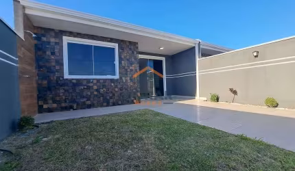 Casa em condomínio no Balneário Shangri-lá