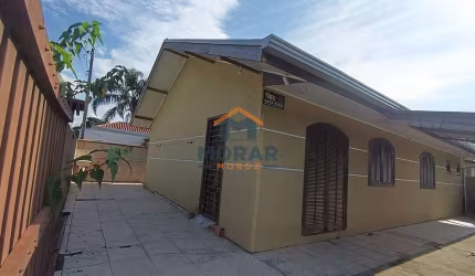 Residência com 04 dormitórios em Shangri-lá