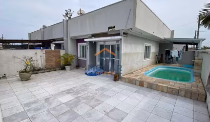 Residência com Piscina em Canoas