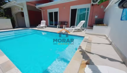 Residência com piscina, Atami Norte