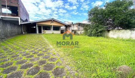 Casa 03 dormitórios com terreno em Shagri-lá