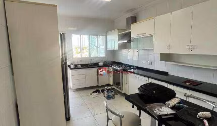 Sobrado com 3 dormitórios à venda, 210 m² por R$ 915.000,00 - Vila Guilhermina - São Paulo/SP