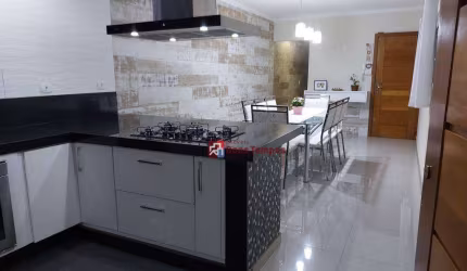 Sobrado com 3 dormitórios,1 SUITE, 3 VAGAS, SOTON à venda, 247 m² por R$ 1.050.000 - Penha - São Paulo/SP