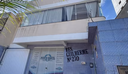 Vende-se apartamento com cozinha planejada no bairro São Judas em Itajaí