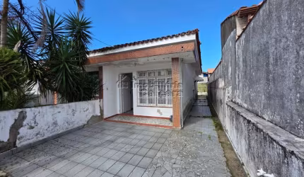 Excelente oportunidade, casa com 01 dormitório no Jardim Imperador
