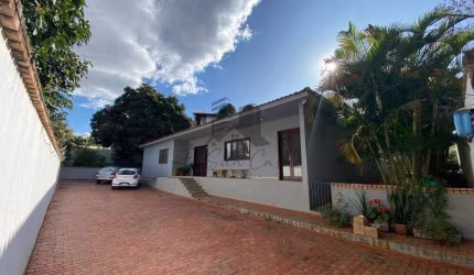 Casa 5 Quartos Bairro Bandeirantes