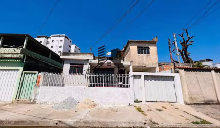 Casa  A Venda, 3 Quartos - Bairro Riacho - Contagem/MG