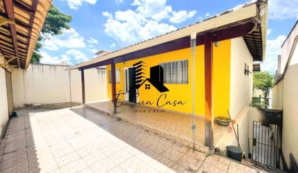 Casa à venda, 3 quartos Cabral - Contagem/MG
